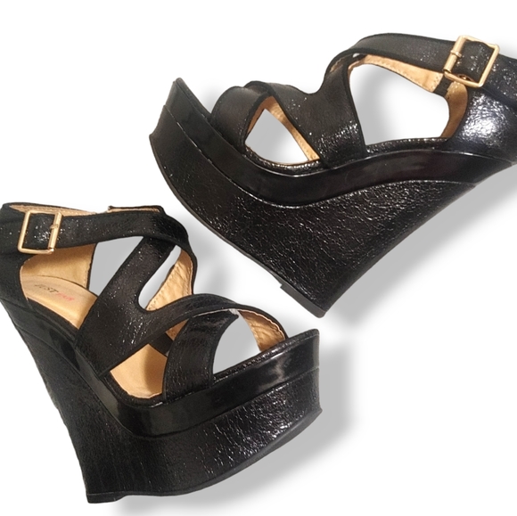 JUSTFAB - Rosella Black Strappy High Heel Party Platform Shoes with Gold Accents - Picture 7 of 7
